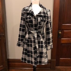 Last Kiss XS belted blk wht Winter Trench Coat